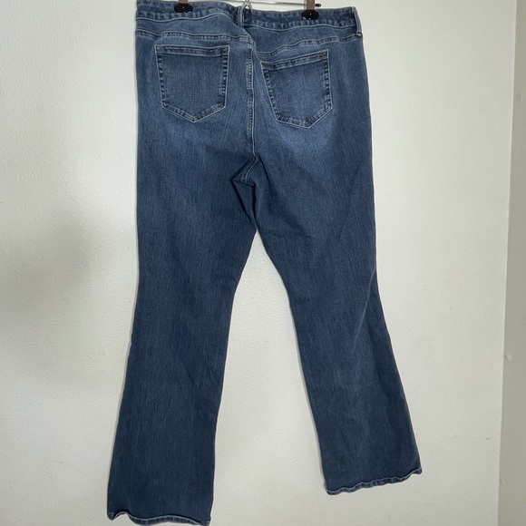 Torrid Women's Size 22XT Dark Blue Denim Straight Jeans - Picture 4 of 8